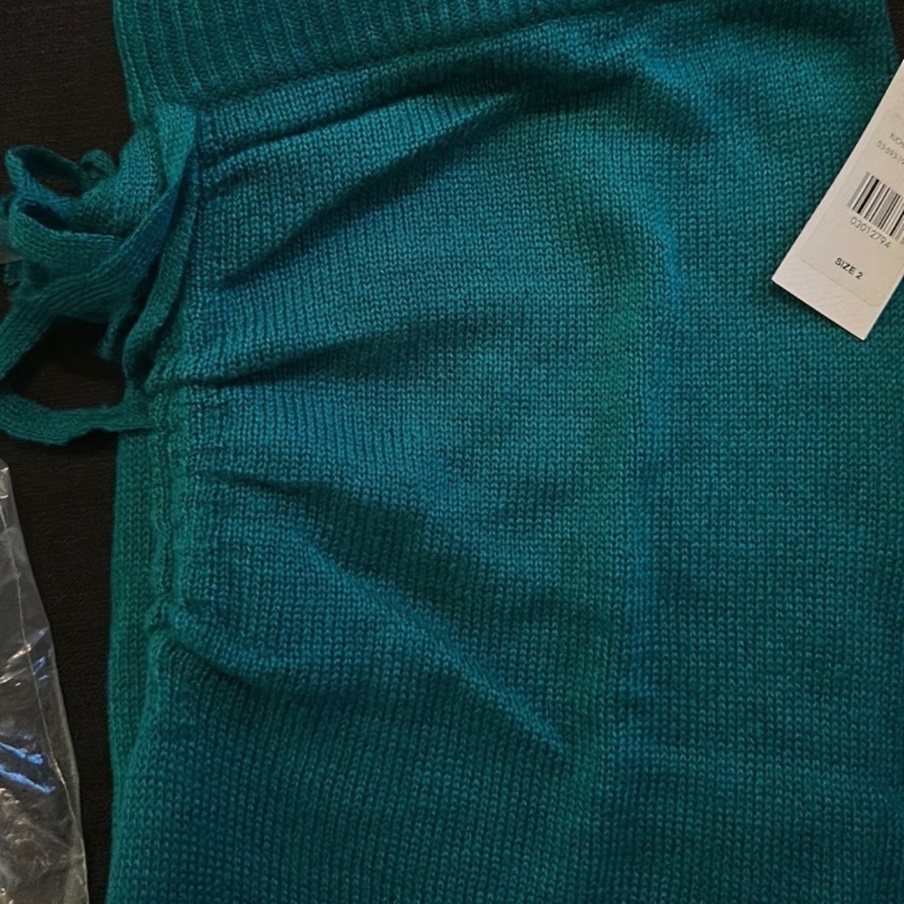 This is a bundle set - Picture 5 of 7